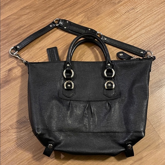 Coach Black Leather Shoulder Bag - Picture 2 of 6